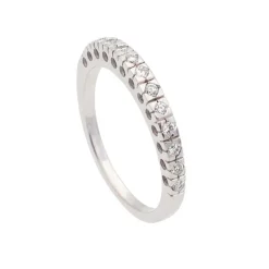Alianza con trece diamantes