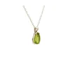 Colgante con cadena de oro blanco y peridoto - 0874