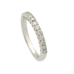 Media alianza con doce diamantes