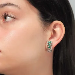 Pendientes calados con esmeraldas y diamantes