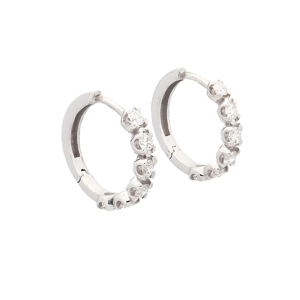 Pendientes criollas con diamantes