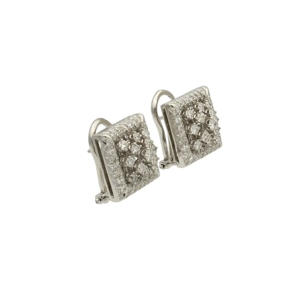 Pendientes cuadrados con diamantes