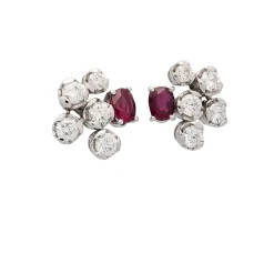 Pendientes flor de oro blanco con diamantes y rubíes