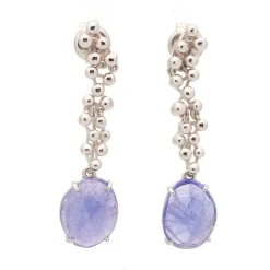 Pendientes largos de oro blanco y tanzanitas - 1049