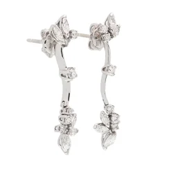 Pendientes largos de oro blanco y diamantes navetttes