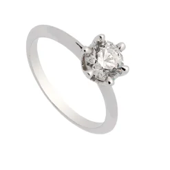 Solitario con diamante