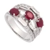 Sortija con rubíes y diamantes