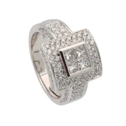 Sortija cuadrada de diamantes
