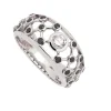 Sortija de oro blanco con brillante central y diamantes negros